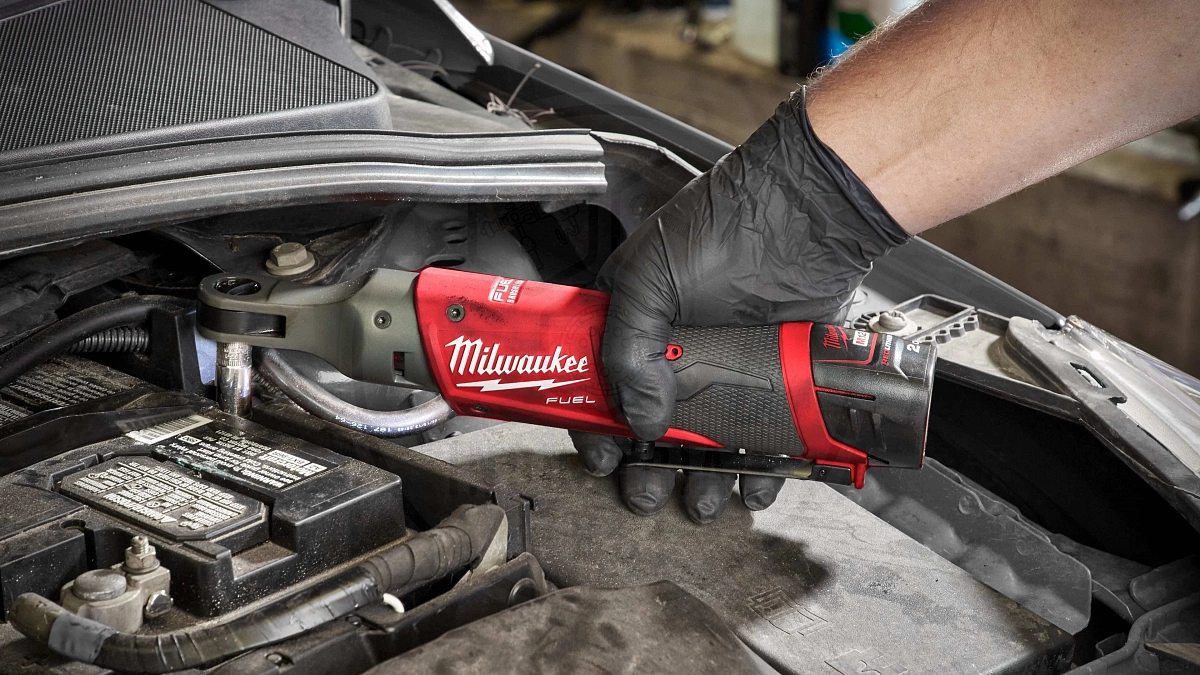 Трещетка импульсная Акк. M12™ FIR38-201B FUEL Milwaukee 4933459798
