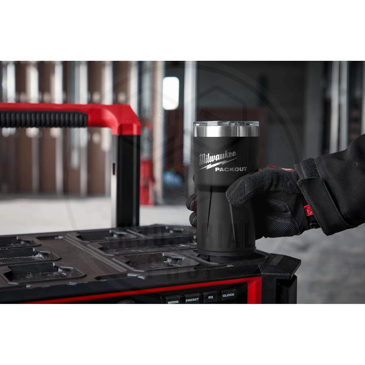 Термокружка THUMBLER черная 591 мл PACKOUT™ Milwaukee 4932479073