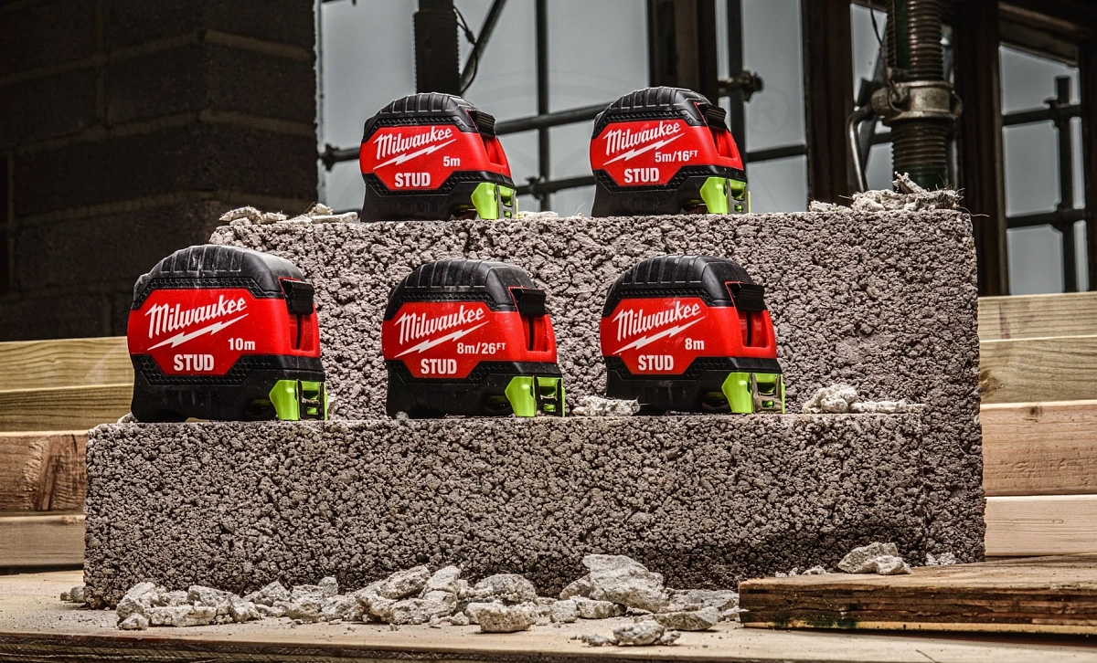 Рулетка STUD GEN III 8м Milwaukee 4932498765